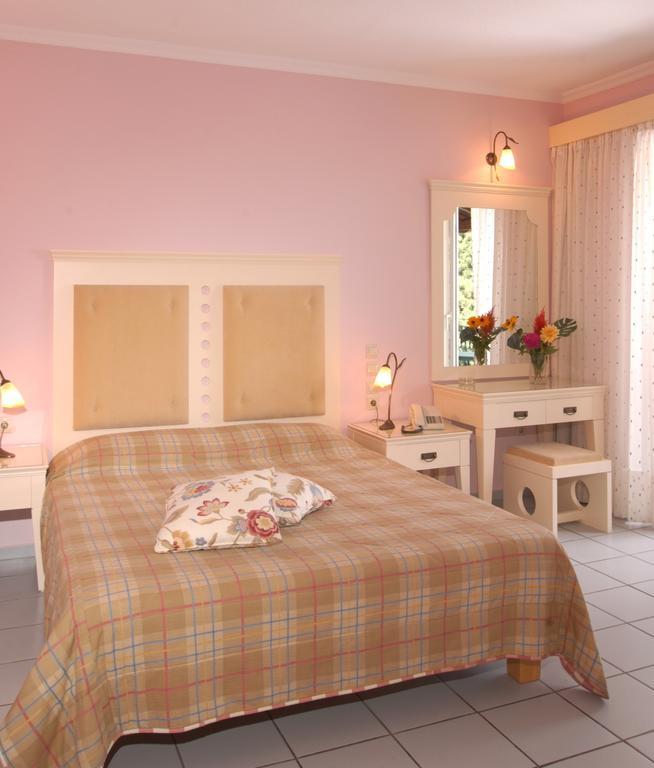 Marilena Hotell Ypsos Rum bild