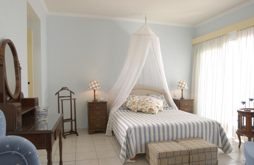 Marilena Hotell Ypsos Rum bild
